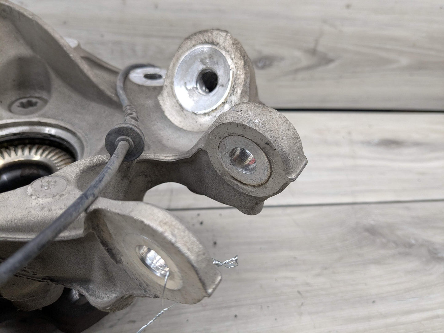 OEM BMW G20 330 M340 REAR Right Passenger Knuckle Wheel Hub Spindle Bearing