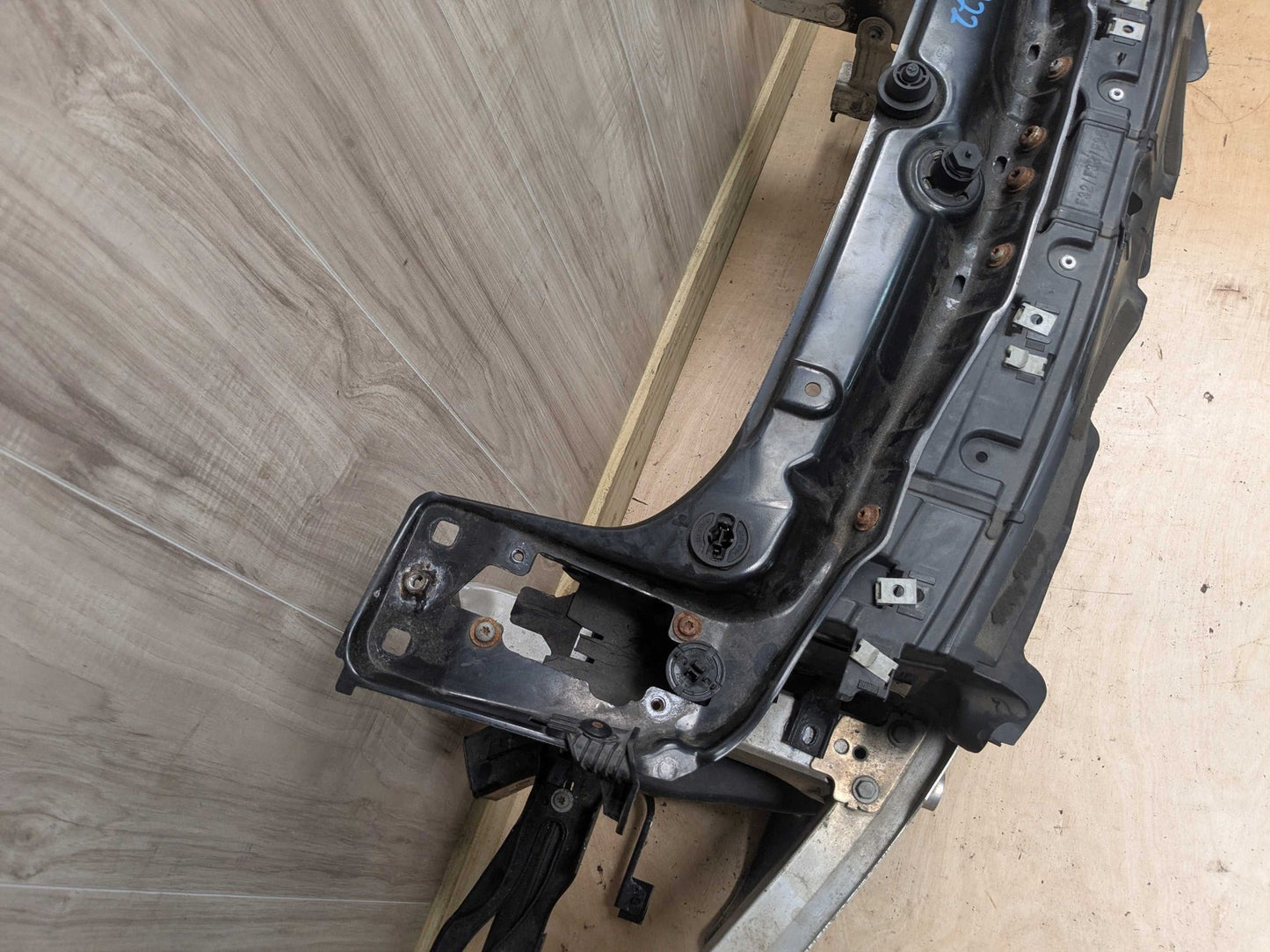 2014 BMW 435i F32 Front Clip Frame Radiator Support Assembly 7255393