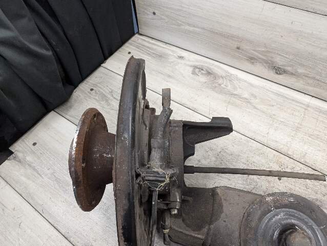 1996 - 2003 BMW Z3 E36 Rear Right Passenger Spindle Knuckle w/ Bearing 1094762 M54B25O0