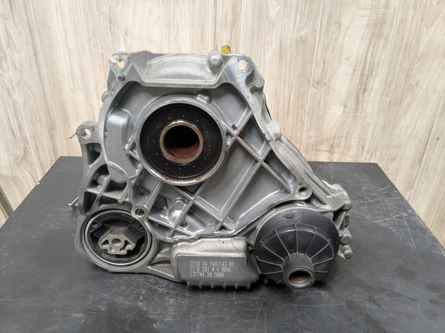 2018 BMW M550i N63B44O2 Transmission Transfer Case 119694k 8487143