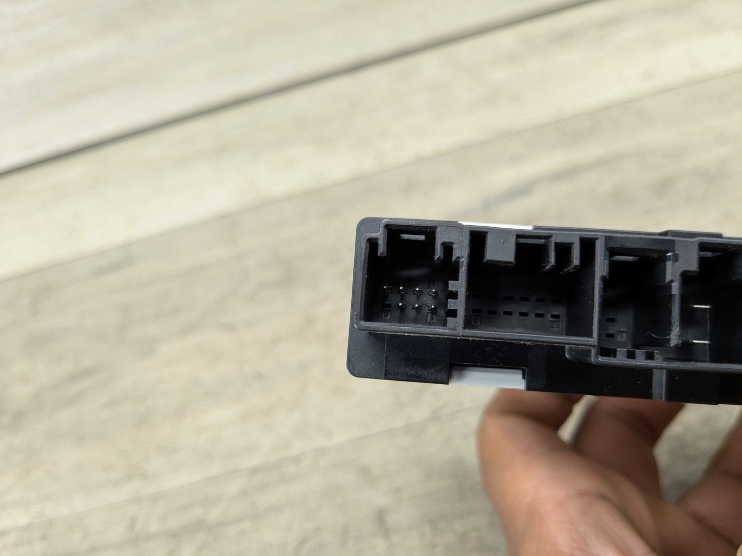 Front Left or Right Seat Control Module OEM BMW G01 G02 G05 G07 G12 G20 G29 G30 F90 Front Left Right Seat Control Module