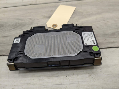 16-19 OEM BMW G11 G12 740 750 M760 Wireless Phone Charger Control Module