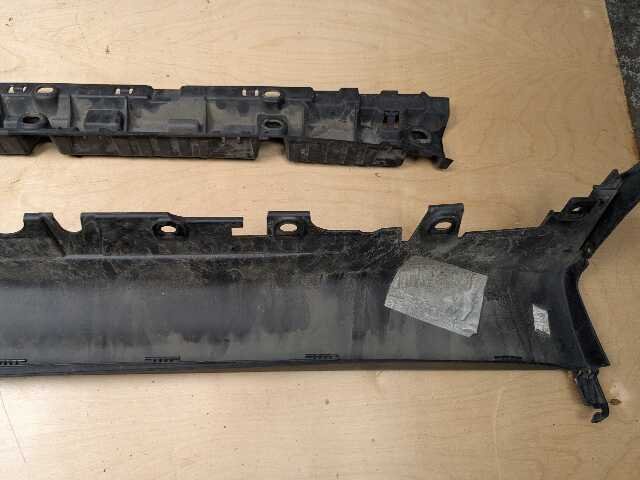 *14-18 OEM BMW F15 X5 Left Driver Side Skirt Rocker Panel Molding w/ Bracket