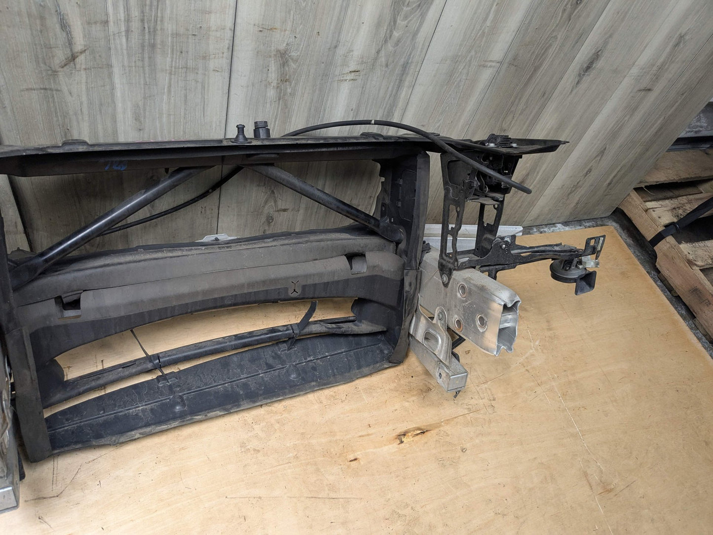 *12-18 OEM BMW F30 328 330 335 Front Clip Reinforcement Radiator Support Frame