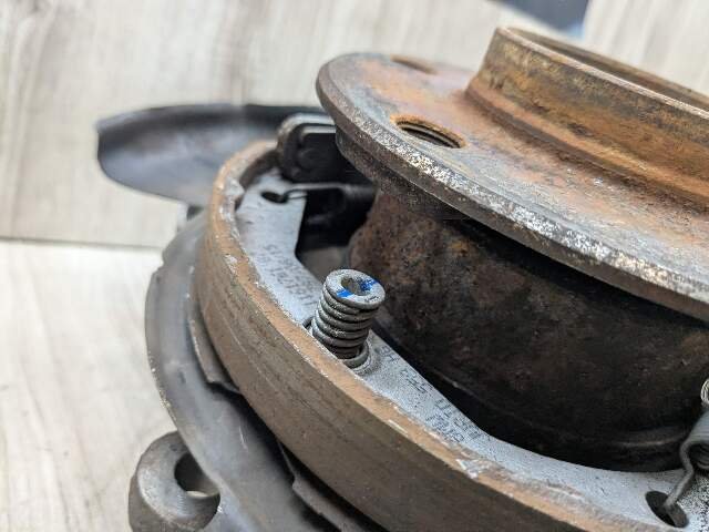 2016 BMW 340i F30 Front Right Passenger Spindle Knuckle w/ Bearing 6853820