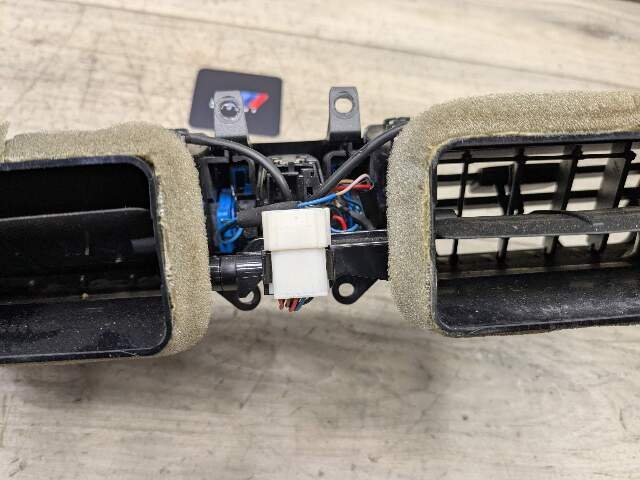 14-19 OEM BMW F15 F16 F85 F86 X5 X6 Dash Center Hazard Button AC Air Vent Grille