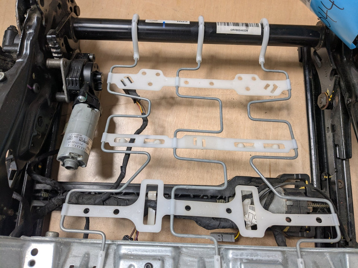 2014 BMW 320i F30 Front Right Passenger Seat Lower Track Frame Assembly 7243530