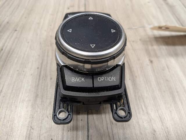 OEM BMW F10 F15 F30 F32 F80 F82 M3 M4 iDrive Navigation Controller Knob NBT NAV