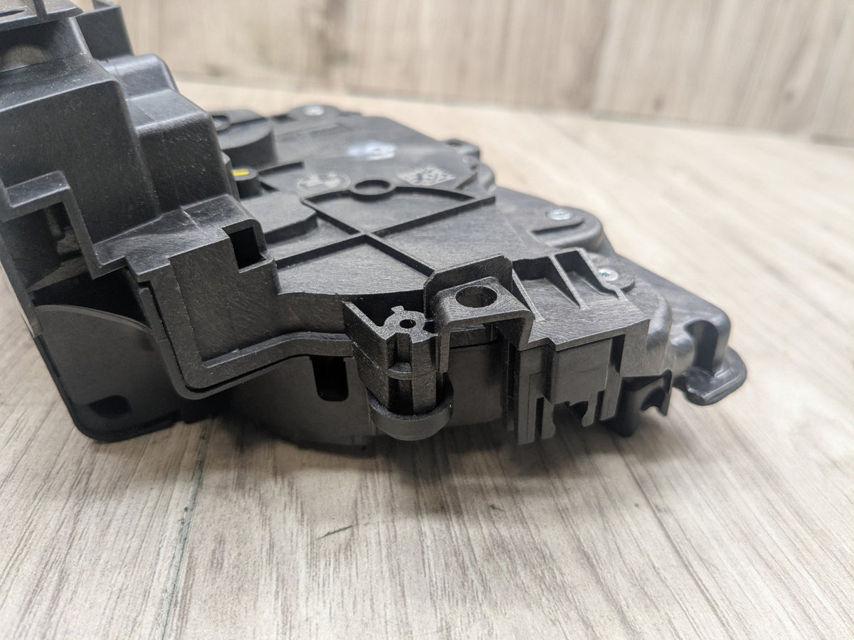 OEM BMW F15 F16 F48 F85 G12* I01 FRONT Right Passenger Door Lock Latch Actuator