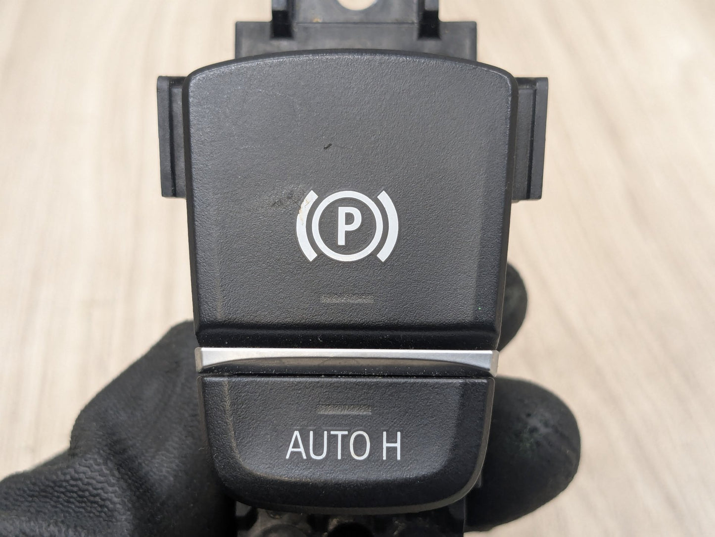 OEM BMW F90 M5 G30 G01 X3 G02 X4 F97 F98 Parking Brake Auto Hold Switch BLACK
