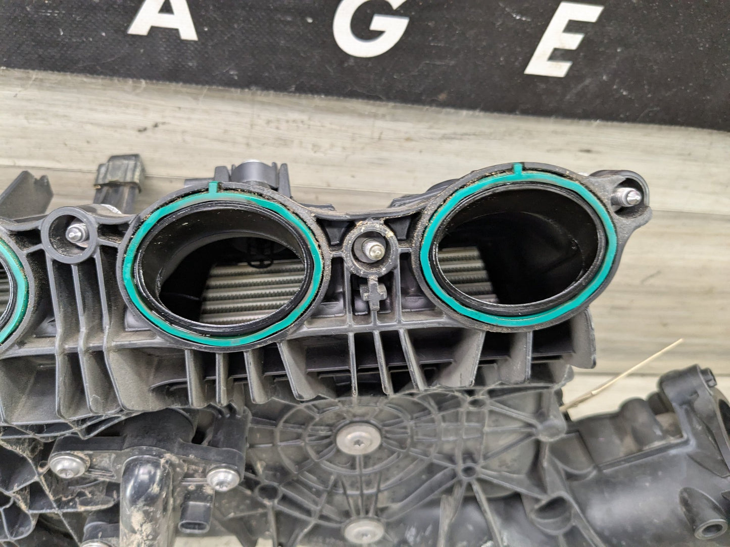 OEM BMW G01 G20 G26 G30 230 330 430 530 X3 Engine B46 Intake Manifold 8647975
