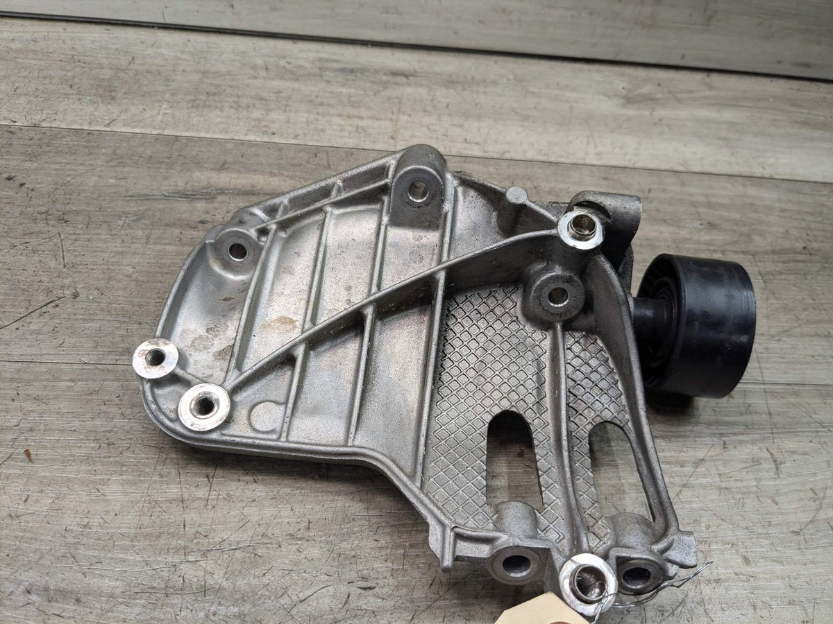 OEM BMW F15 F30 F32 F10 F12 N55 Engine Aux Belt Idler Pulley Bracket Deflection