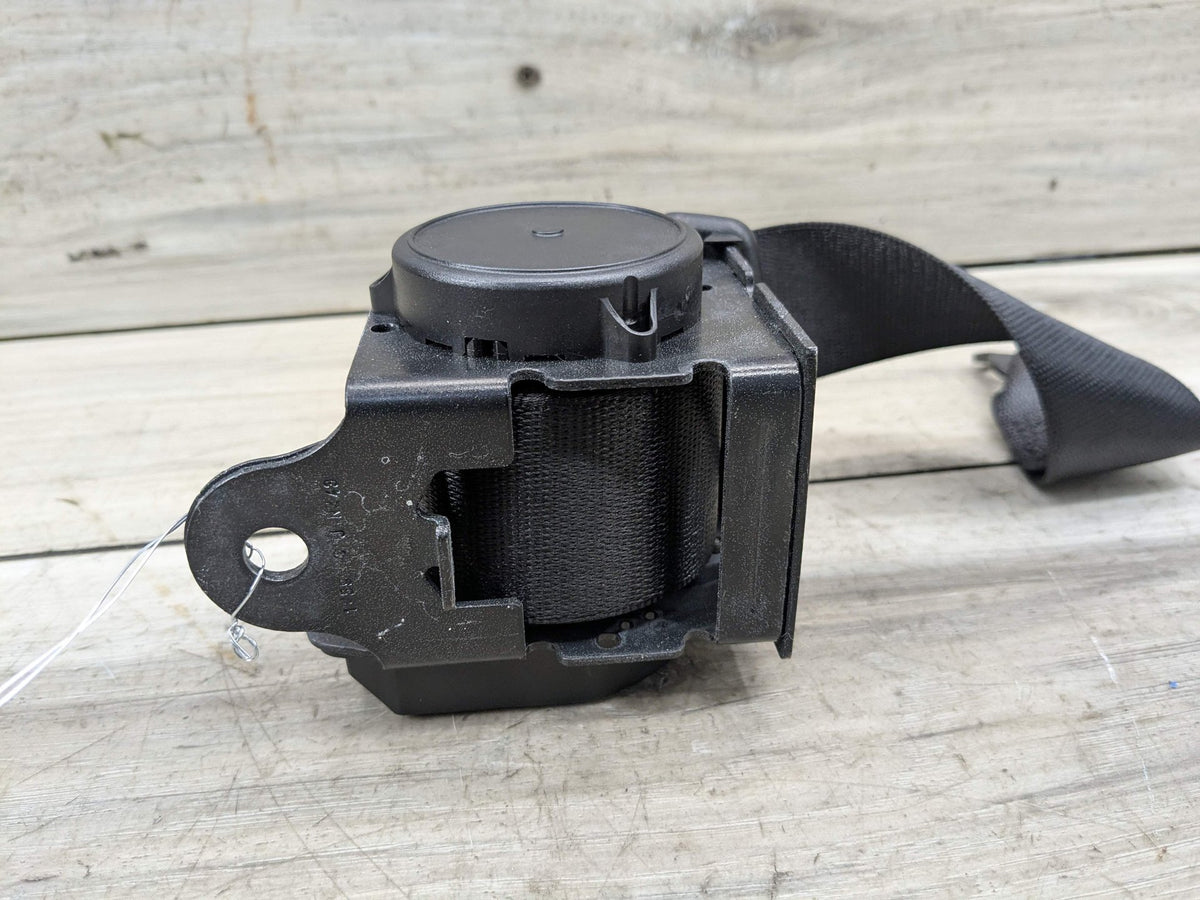 OEM BMW F22 F30* F32 F36 F82 M4 REAR Left Right Outer Upper Seat Belt Retractor