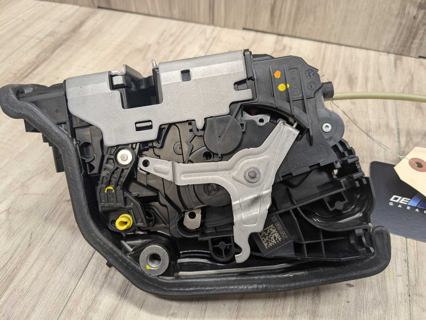 2017 BMW 750i G12 Rear Right Passenger Door Latch Lock Actuator w/ Soft Close 2581898 OEM BMW G12 740 750 B7 REAR RIGHT PASSENGER Door Lock Latch Actuator SOFT CLOSE