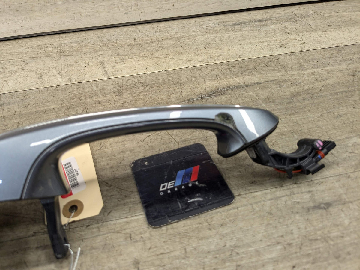 OEM BMW G30 530 540 M550 F90 M5 COMFORT ACCESS Right Passenger Door Handle
