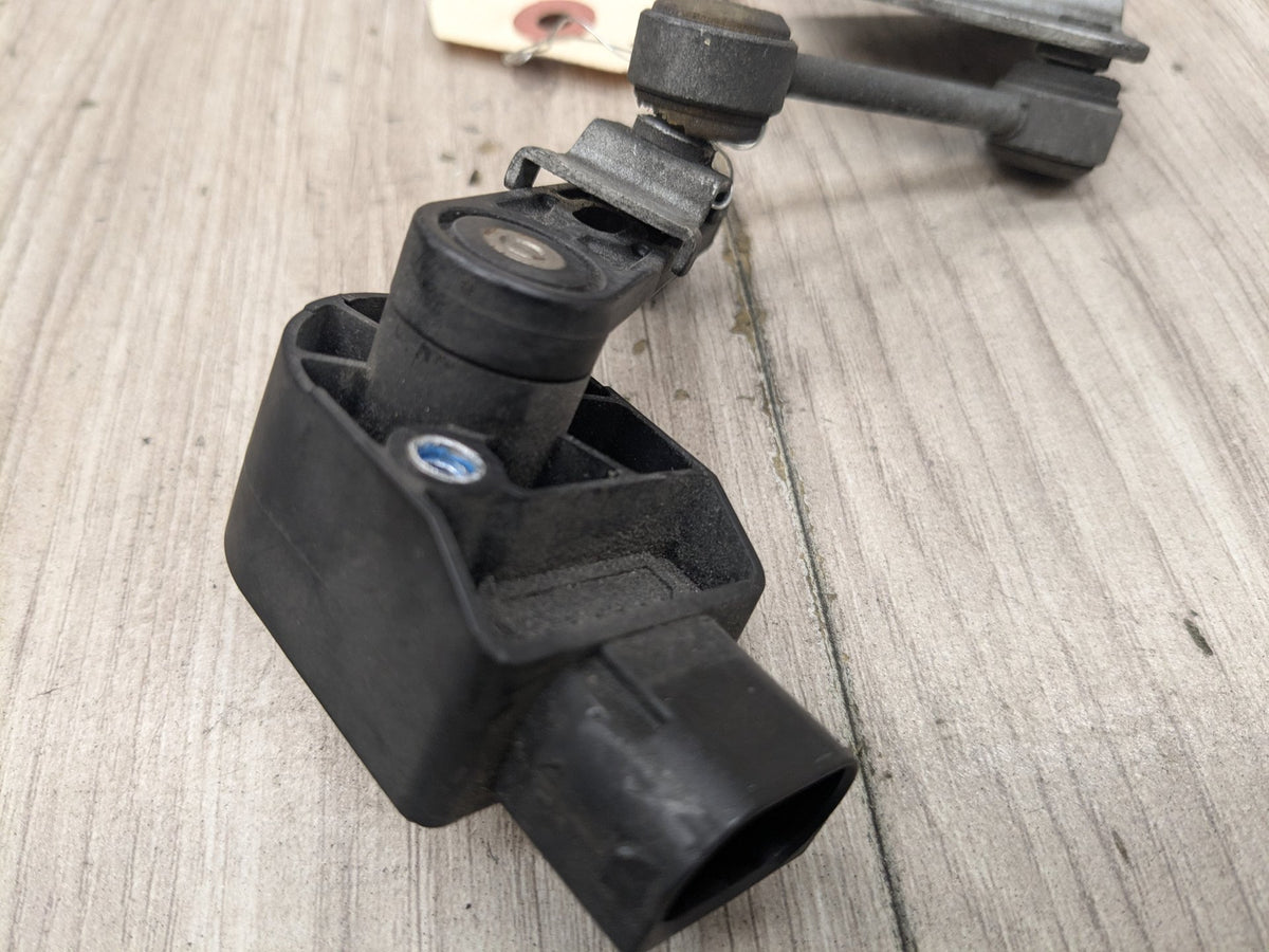 10-16 OEM Mercedes W212 E350 E550 Front Suspension Height Level Sensor