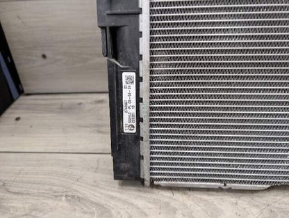 *16-19 OEM BMW G11 G12 G30 750 M550iX Coolant Radiator N63R