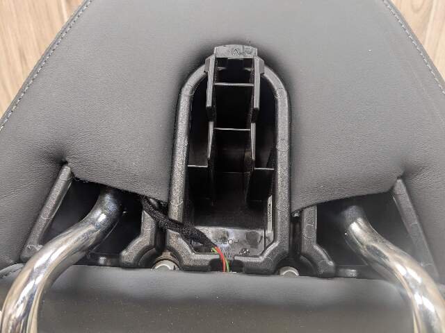 2020 - 2024 BMW X3 F97 Front Left Driver or Right Passenger Seat Headrest Head Rest 8067185 S58