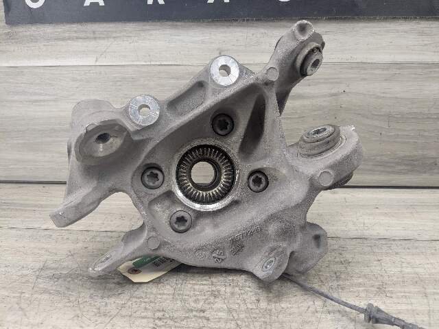 19-25 OEM BMW G20 330 M340 REAR Left Driver Knuckle Wheel Hub Spindle Bearing