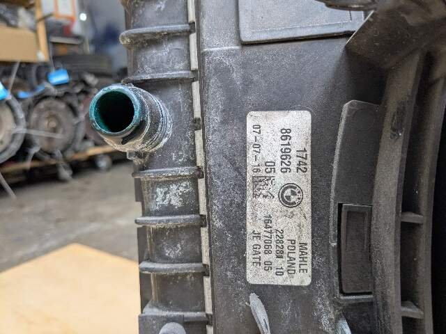 16-19 OEM BMW G12 740 Engine B58 Radiators Cooling Fan Shroud Motor 600W