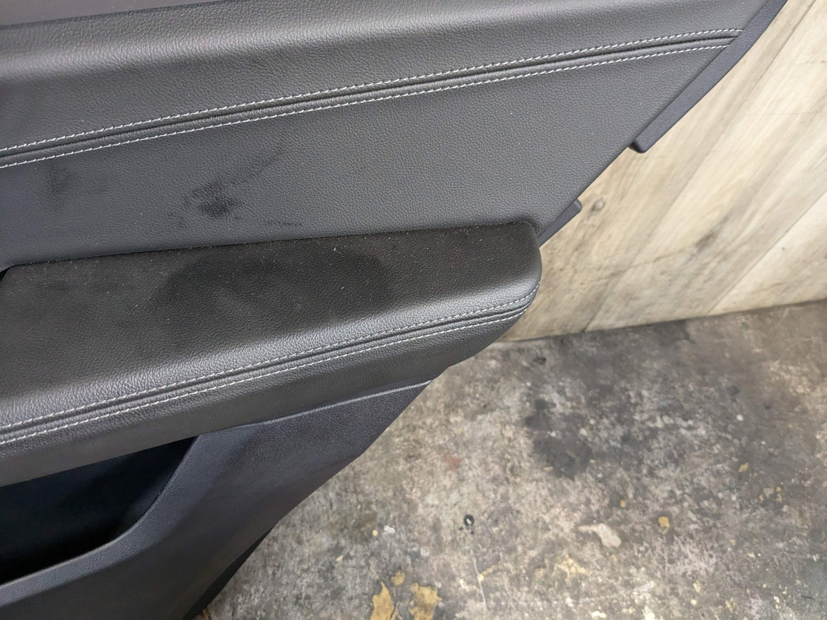 2019 BMW X3 G01 Rear Right Passenger Interior Door Panel Card 6844752 OEM BMW G01 X3 REAR Right Passenger Interior Door Panel Card Trim Cover Black OEM