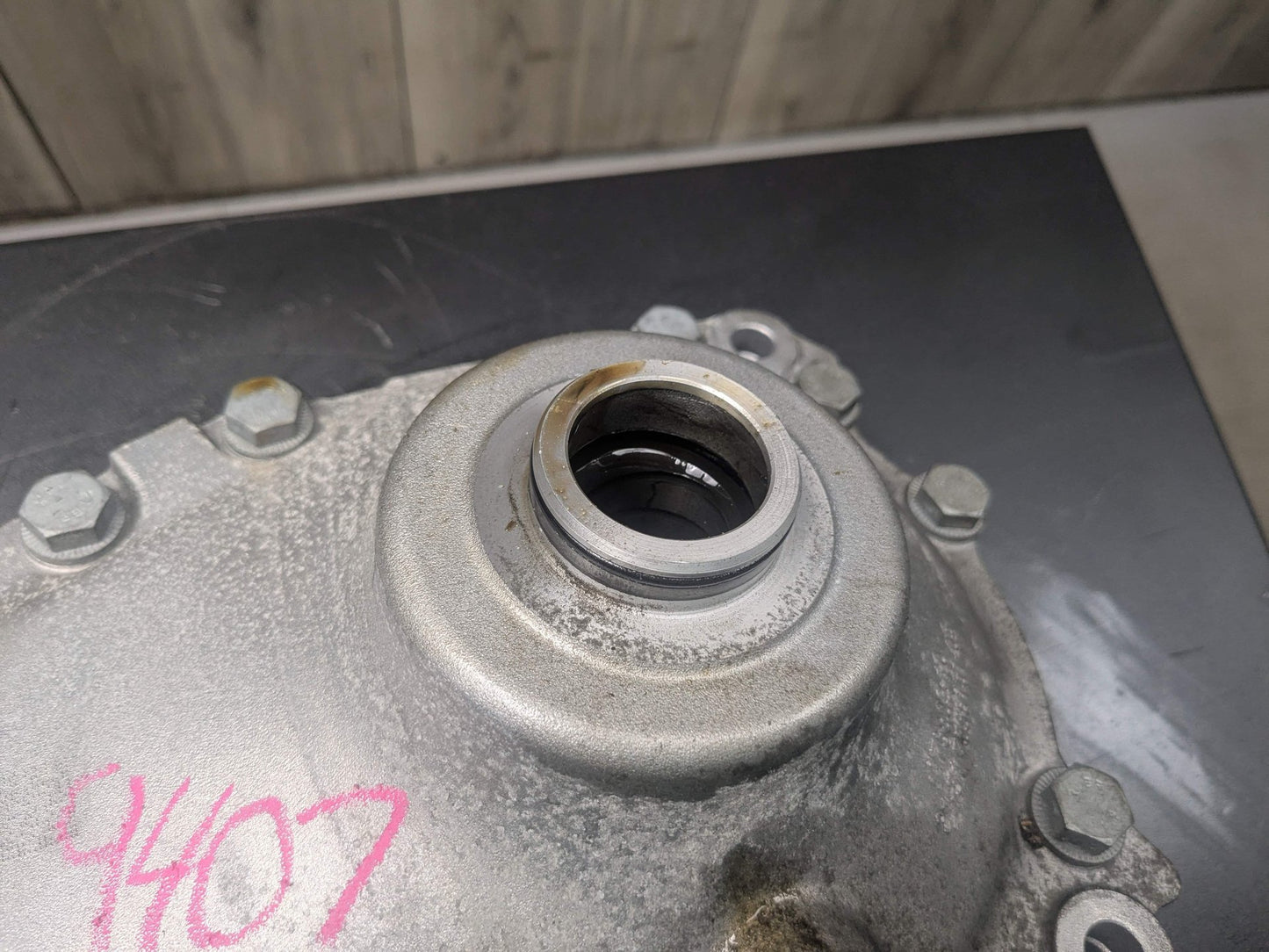 OEM BMW F22 F30 F32 F36 xDrive AWD Front Differential Axle Gearbox Carrier AT