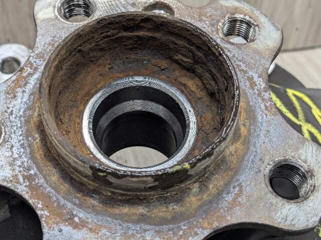 OEM BMW G15 G30 530 540 M550 AWD Front Right Passenger Spindle Knuckle Bearing