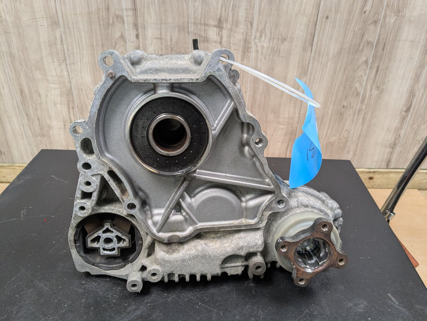 2014 BMW 320i Transmission Transfer Case 163370k 7505374