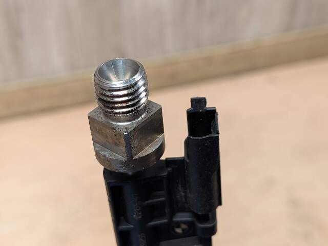 2016 - 2022 BMW 750i G12 Fuel Injector 8638255 N63B44O2