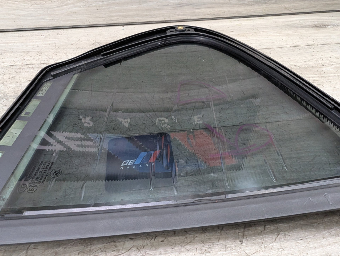 2017 BMW 740i G12 Rear Left Driver Door Window Glass 7384217 16-22 OEM BMW G12 740 750 M760 B7 Rear Left Driver Door Quarter Fixed Glass