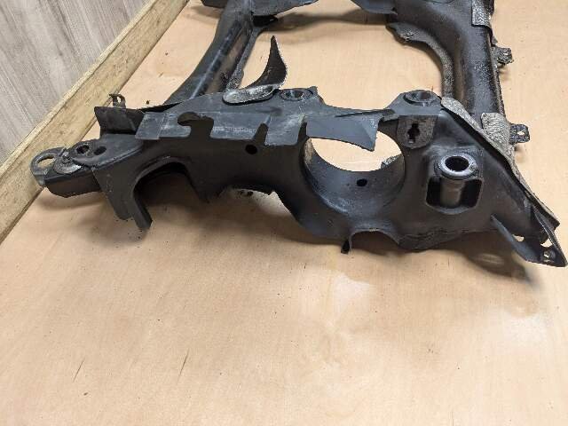 OEM Mercedes W212 E350 E550 4Matic Front Subframe Suspension Crossmember