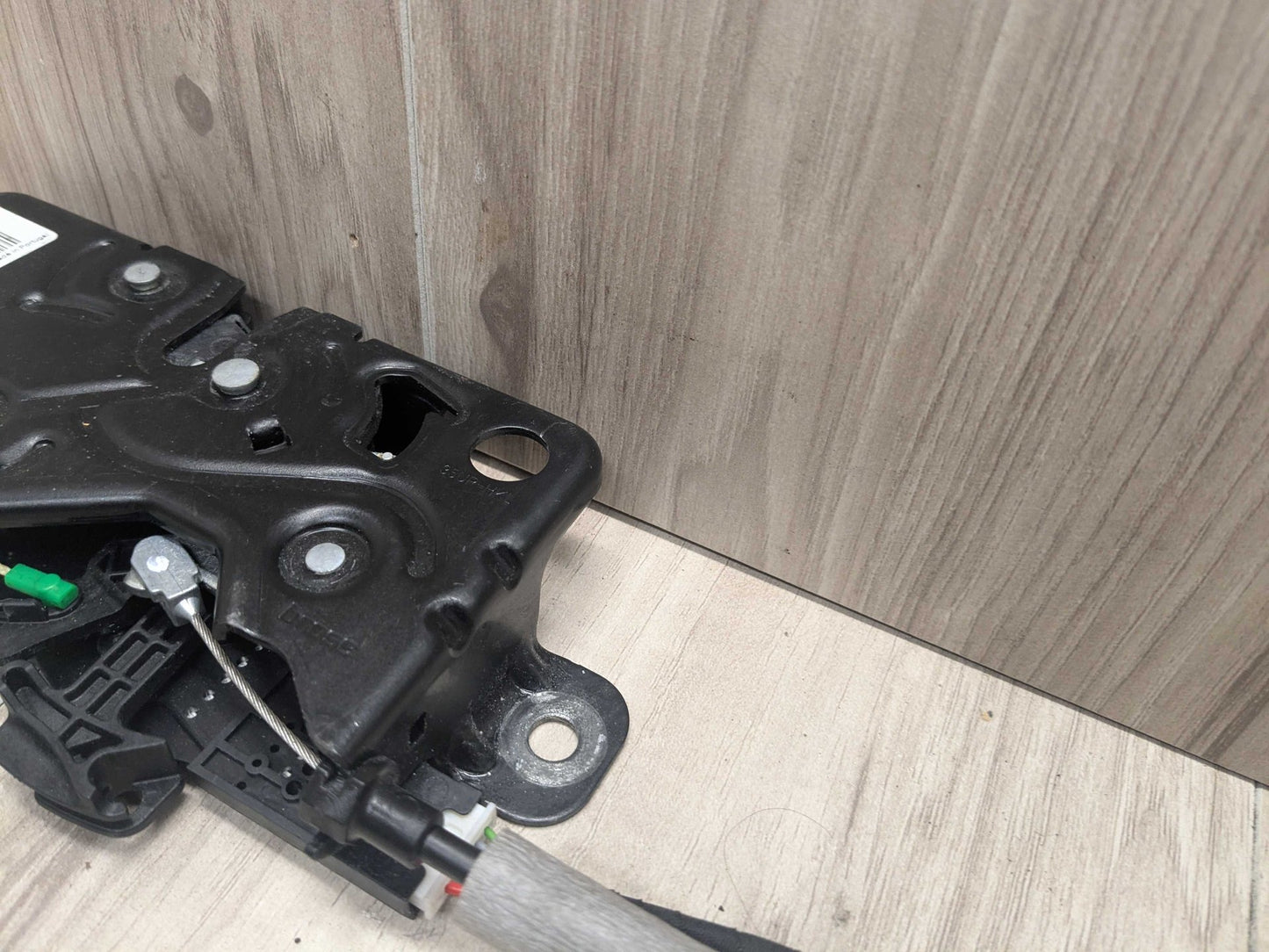 2017 BMW 750i G12 Liftgate Trunk Lid Liftgate Lock Latch Actuators SET 7441014 16-22 OEM BMW G11 G12 740 750 M760 Trunk Lid Power Lock Drive Actuator