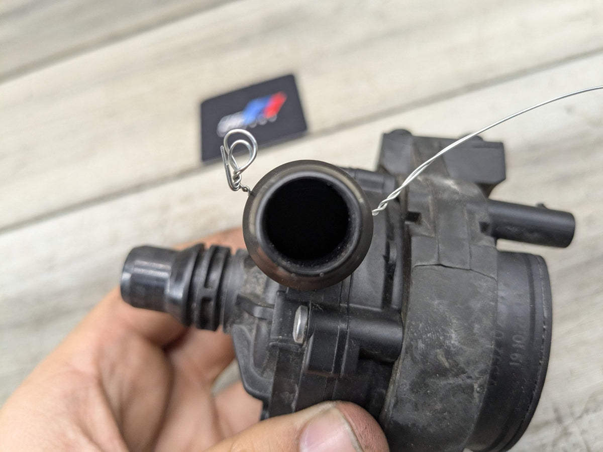 OEM BMW F97 F98 G01 G02 G05 G06 G07 I8 X3 X4 X5 X6 X3M Auxililiary Water Pump