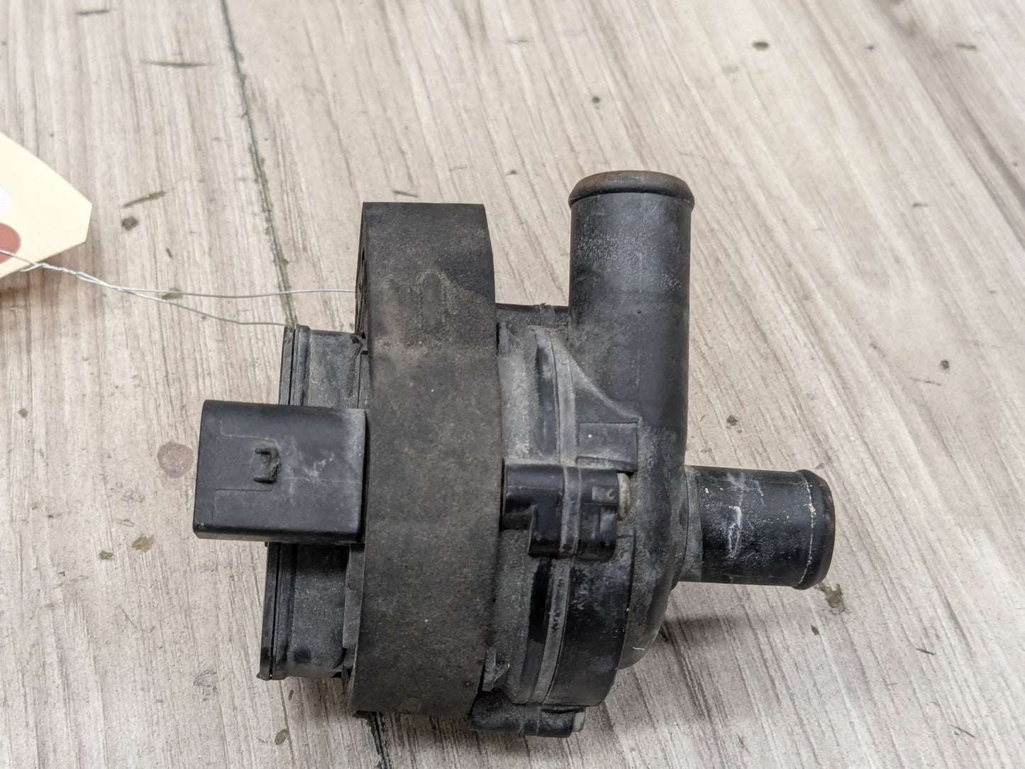 2015-2021 Mercedes-Benz C43 W205 Auxilary Water Coolant Pump A2118350028 OEM