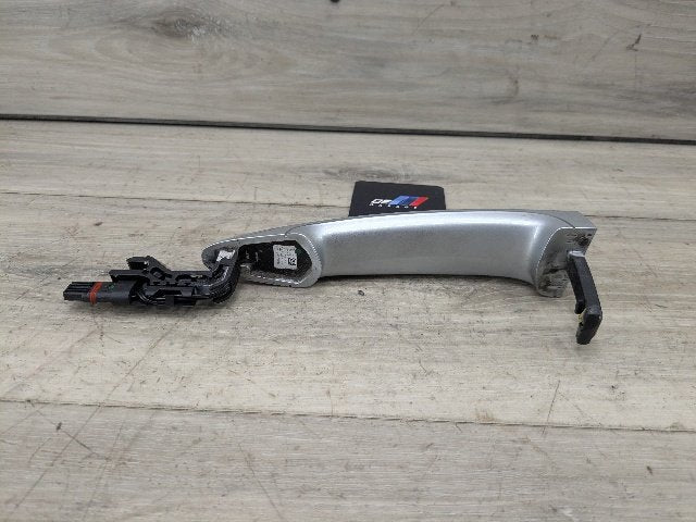 OEM BMW F22 F30 F32 F33 F36 Comfort Access Front Right Side Door Handle Silver