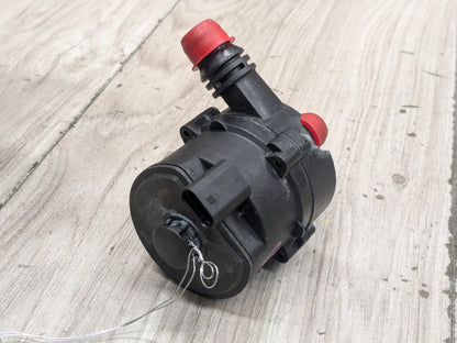 16-19 OEM BMW G11 G12 G30 M550 750 M760 Auxiliary Electric Coolant Water Pump