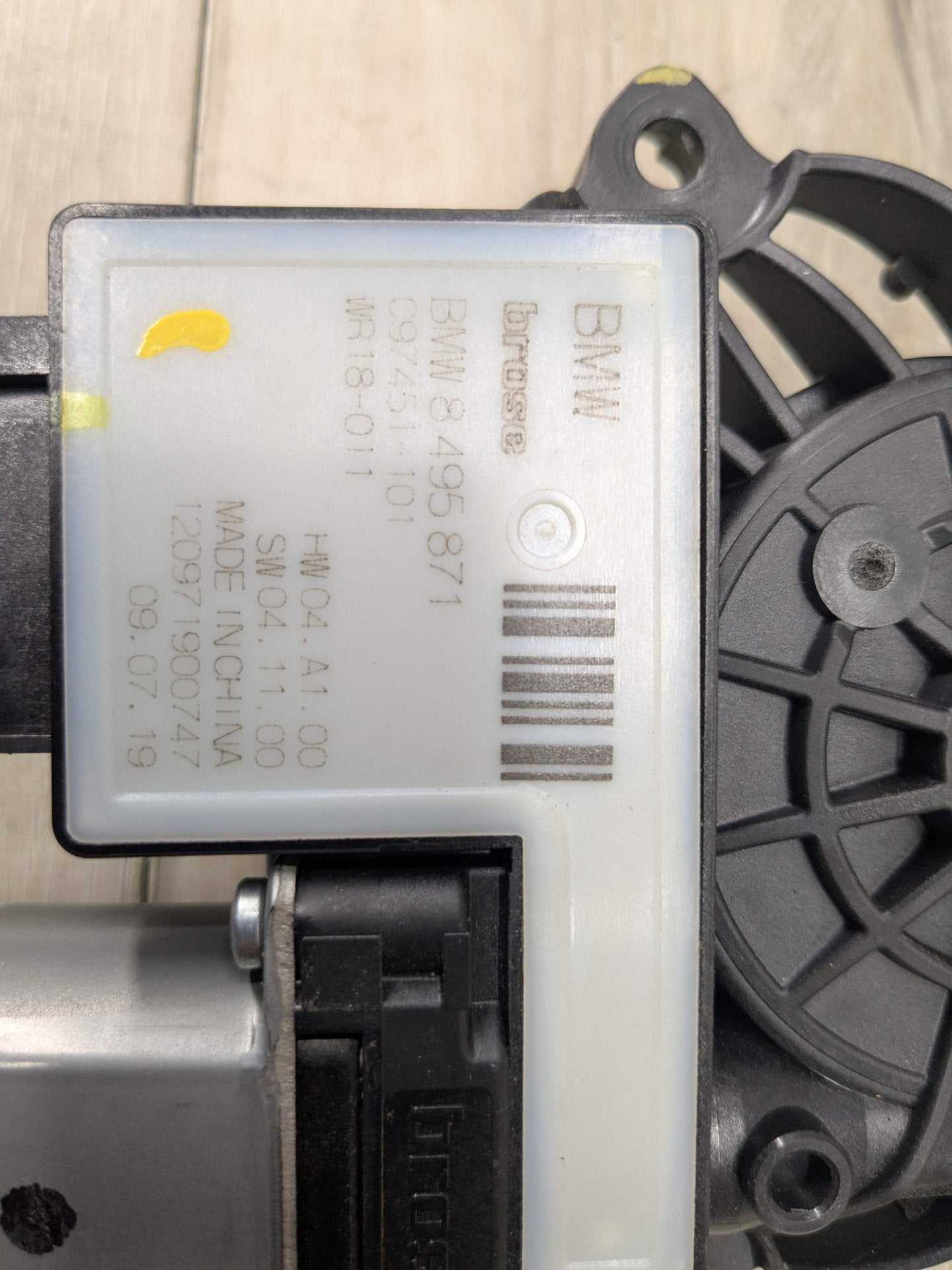 2020 BMW 330i G20 Rear Left Driver Door Window Glass Regulator Motor 8495871 OEM BMW G20 G80 330 M340 M3 REAR Left Driver Side Door Window Regulator Motor