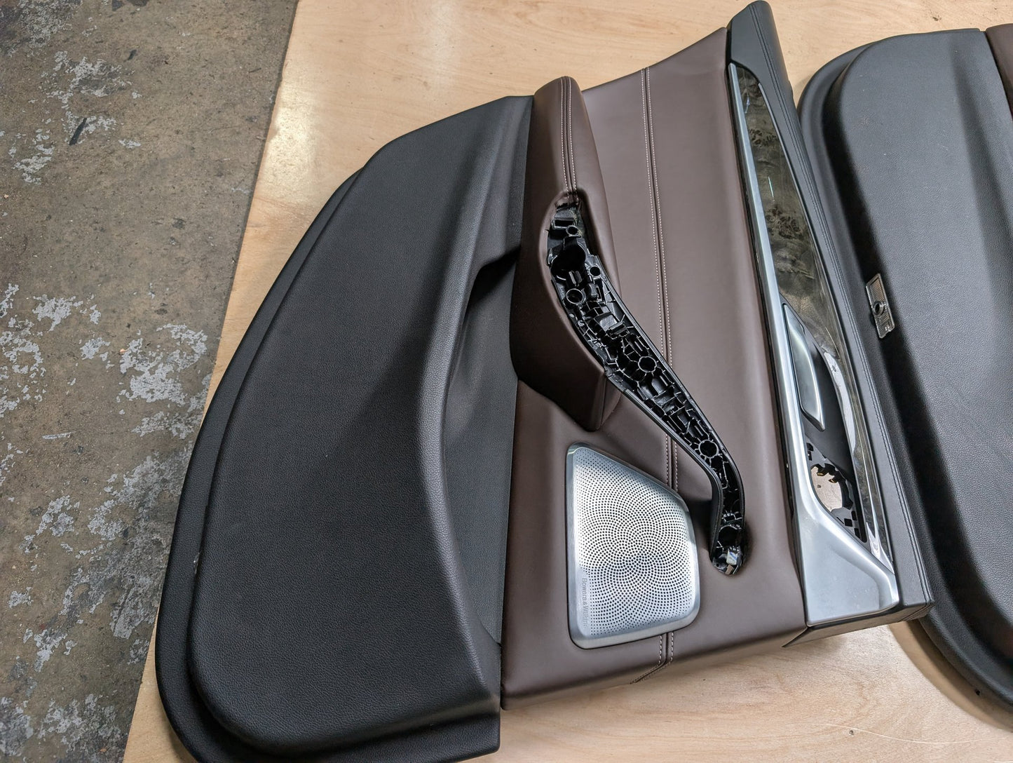 17-20 OEM BMW G30 Front Rear Interior Trim Door Panels SET Leather Brown