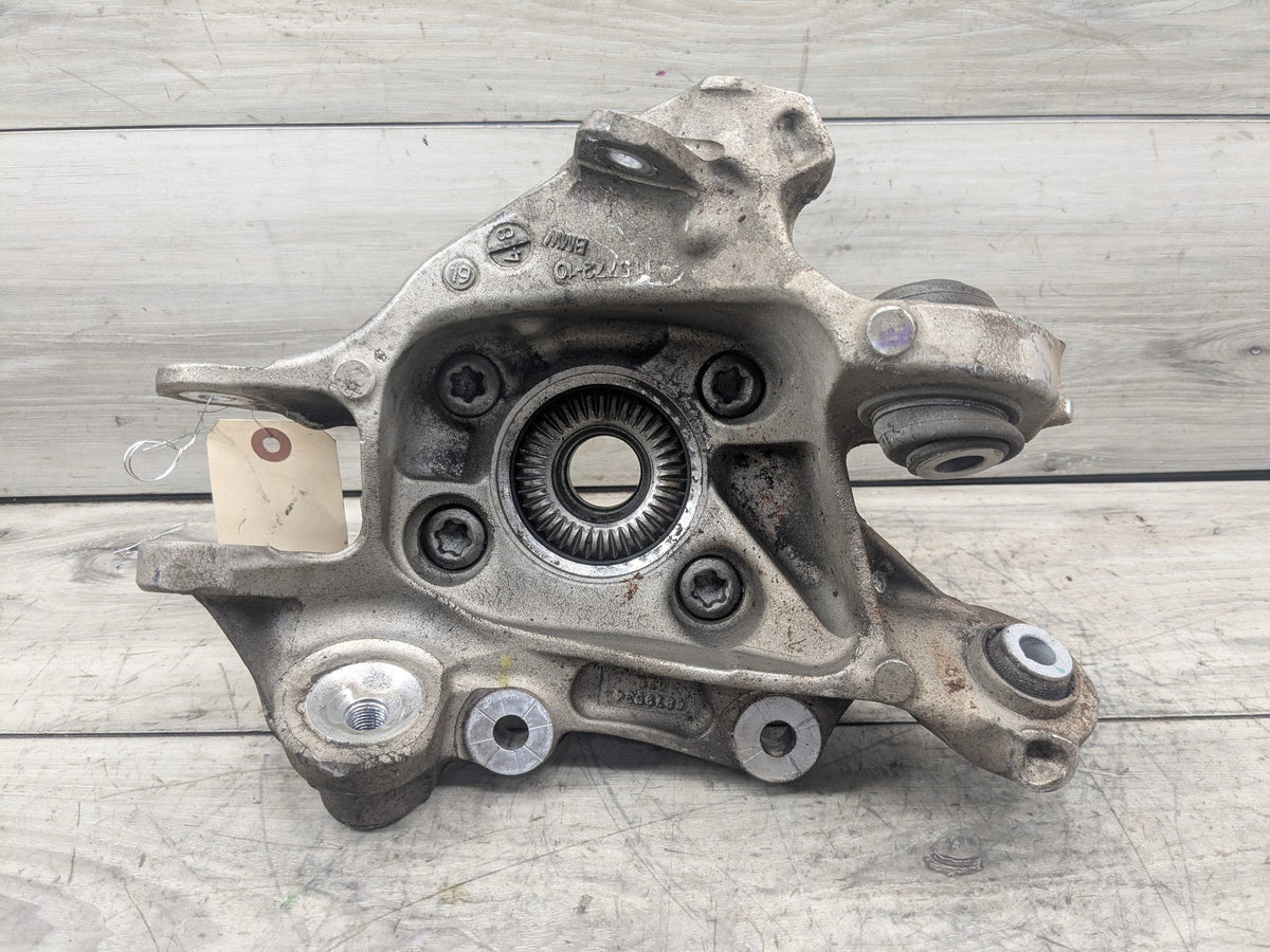 2020 BMW 330i G20 Rear Right Passenger Spindle Knuckle w/ Bearing 6879532 OEM BMW G20 330 M340 REAR Right Passenger Knuckle Wheel Hub Spindle Bearing OEM