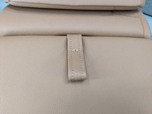 2019 - 2026 BMW X5 G05 Rear Center Middle Seat W/ Cupholder Armrest Assembly 7499801 B58B30M1