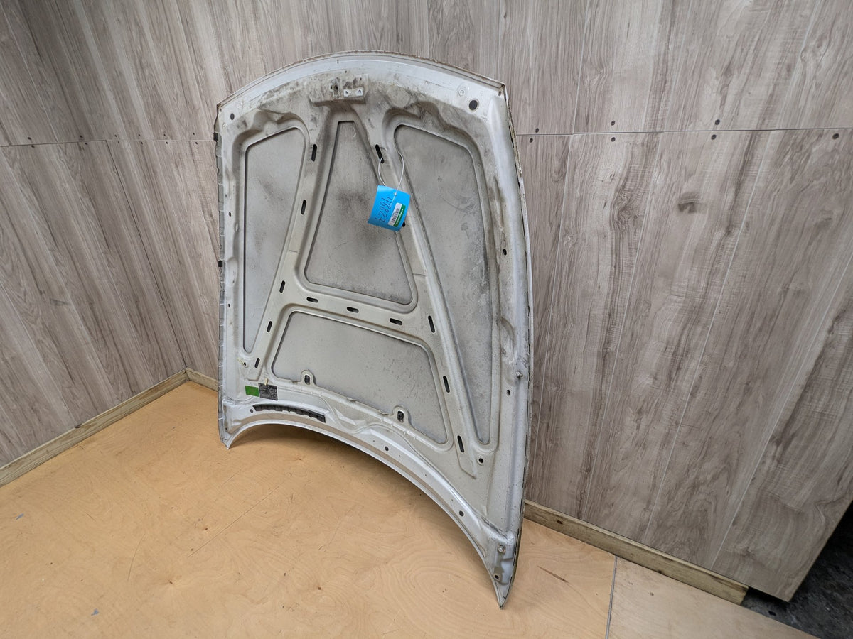 03-08 OEM BMW E85 E86 Z4 Front Hood Bonnet Panel Shell Assembly White 300 ALPINWEISS III (300)
