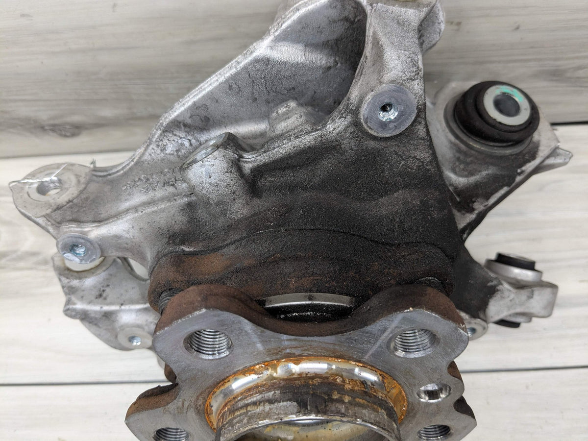 2021 BMW M340i G20 Rear Left Driver Spindle Knuckle w/ Bearing 6899305 19-25 OEM BMW G20 330 M340 REAR Left Driver Knuckle Wheel Hub Spindle Bearing