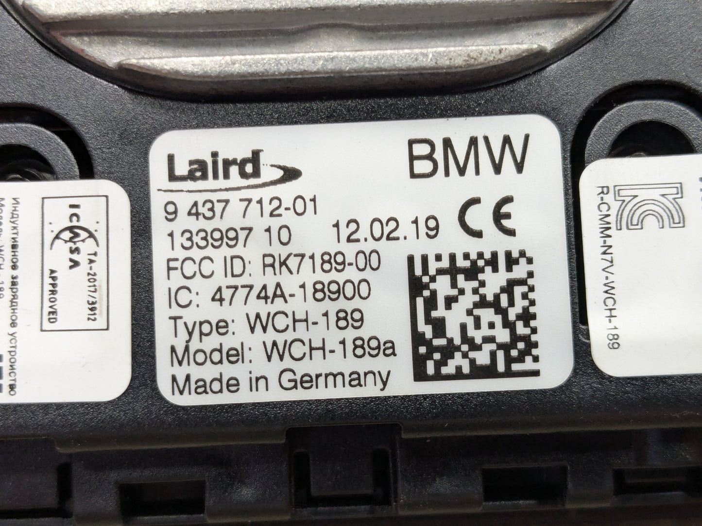 OEM BMW G05 G01 G20 G26 G80 M3 Center Console Storage Phone Car Wireless Charger