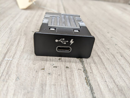 OEM BMW F44 F48 F97 G01 G05 G12 G20 G30 G80 USB Dual Type C Charger Port Socket