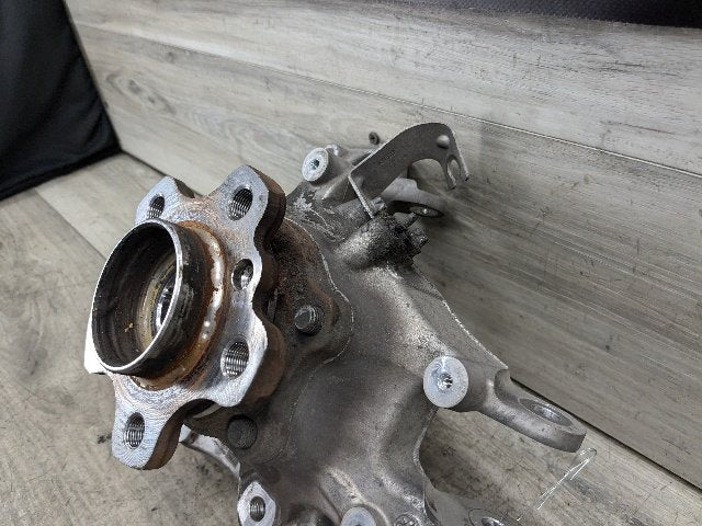 OEM BMW G20 330 M340 REAR Right Passenger Knuckle Wheel Hub Spindle Bearing