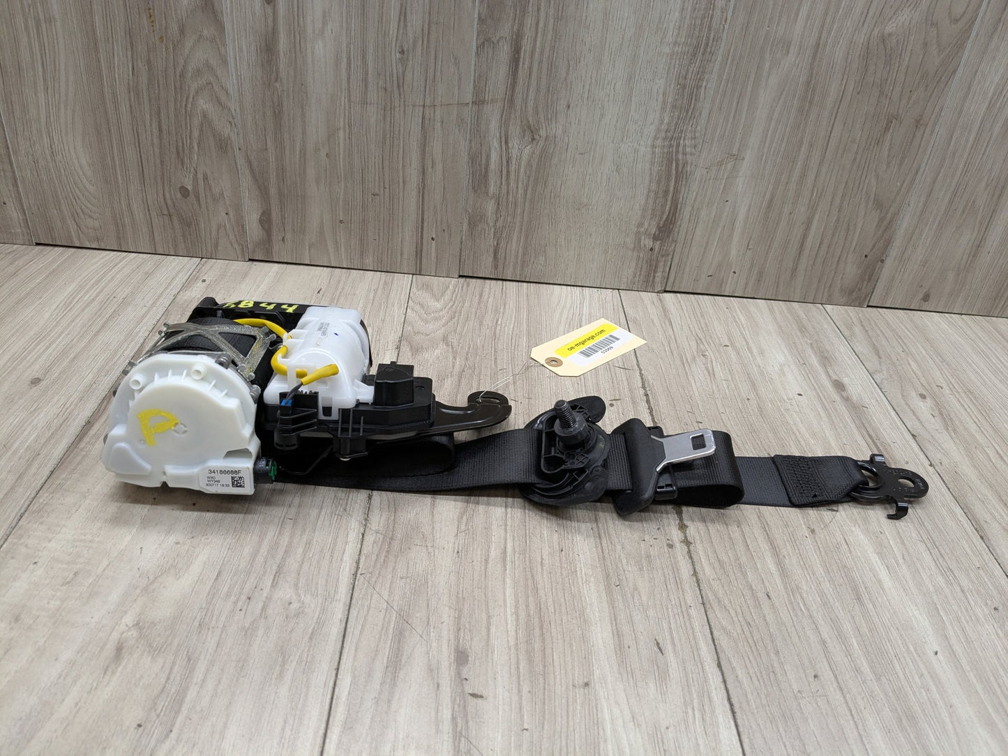 OEM BMW F90 G30 530 540 M550 M5 Front Right Passenger Seat Belt Retractor Black
