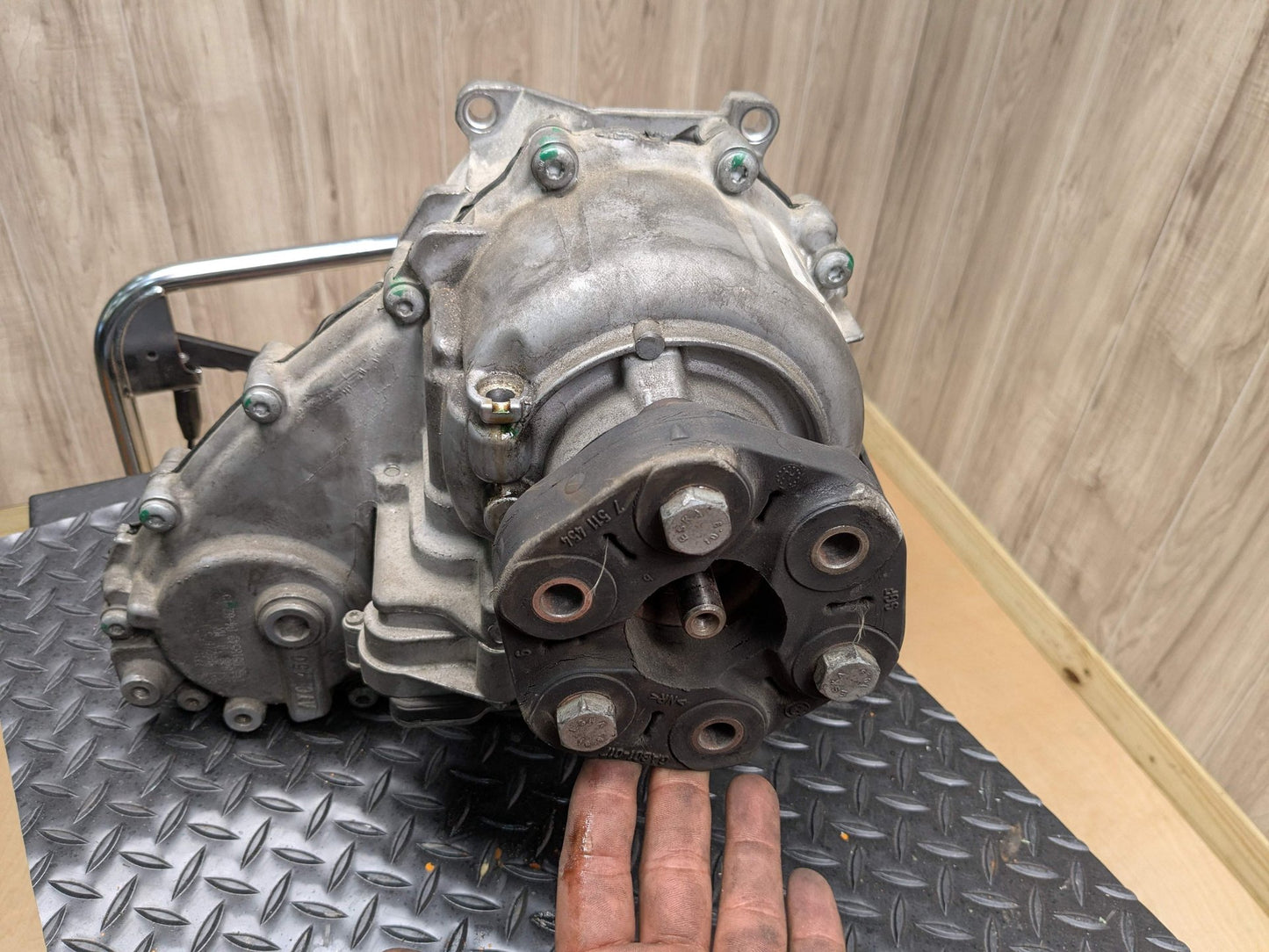 Unknown Transmission Transfer Case k 7643751