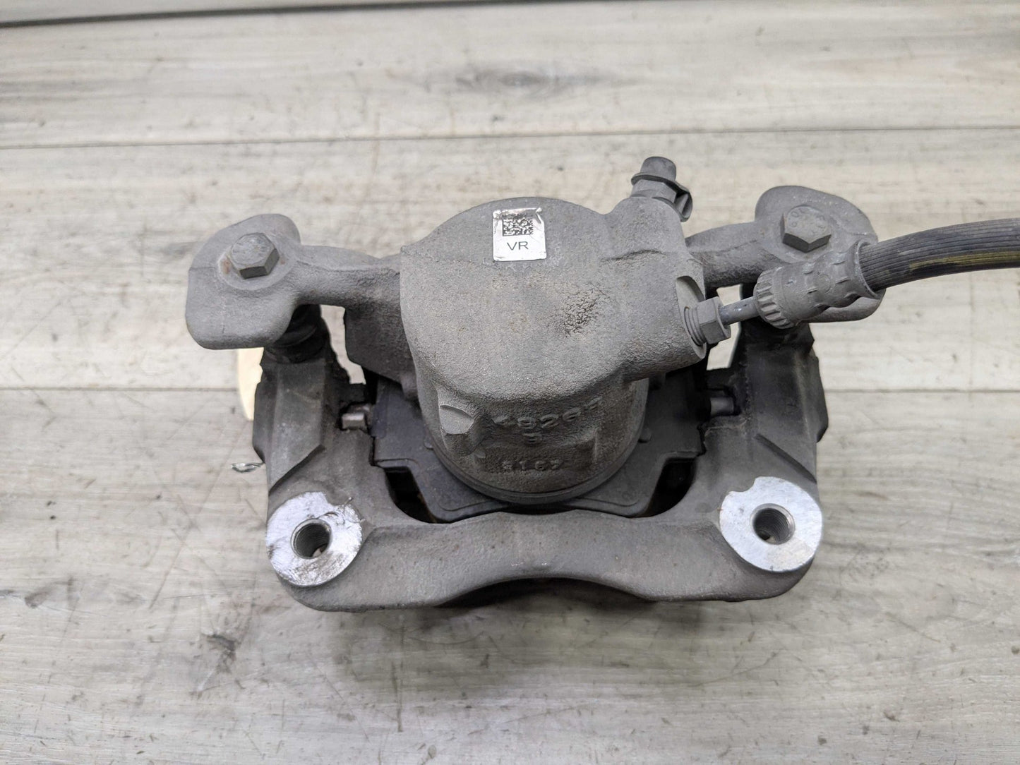 OEM BMW F39 F44 F48 X1 X2 28 228 B46 FRONT Right Passenger Side Brake Caliper