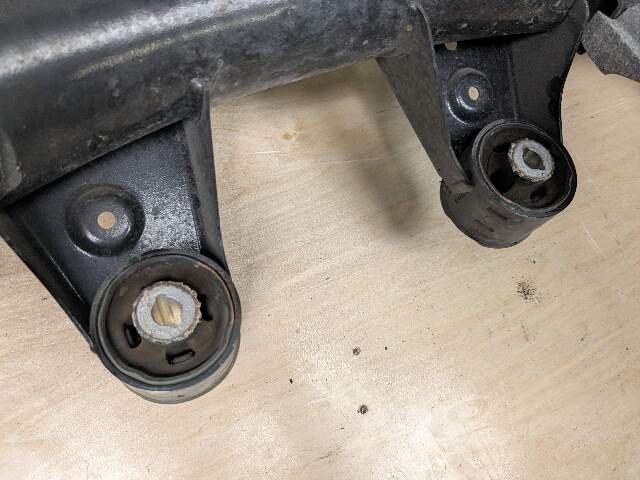 2020 BMW M340i G20 Rear Axle Support Crossmember Subframe 6922028