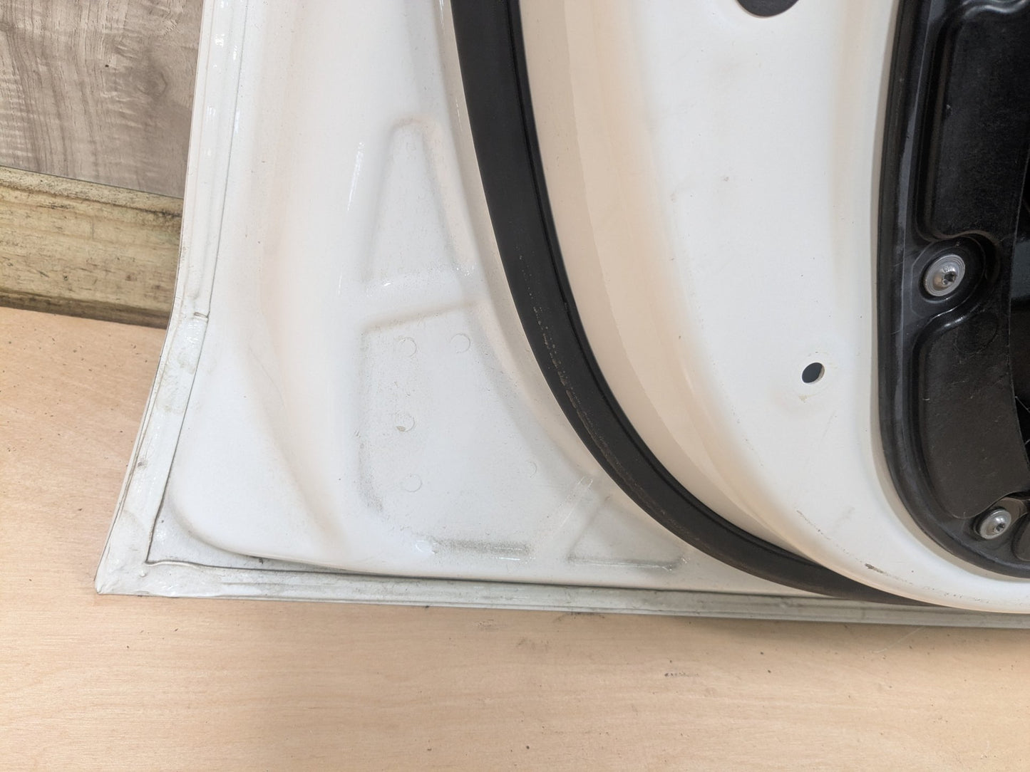 OEM MERCEDES W205 C300 C400 C43 C63 Front Left Driver Door Shell Panel White 149 149 (Polar white- Standard finish)